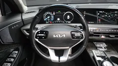 2023 Kia K8 Signature — фото 13