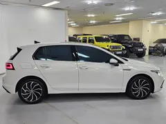 2022 Volkswagen Golf 2.0 TDI Prestige, белый — фото 5
