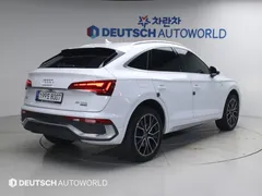 2022 Audi Q5 45 TFSI Quattro Sportback Premium — фото 2