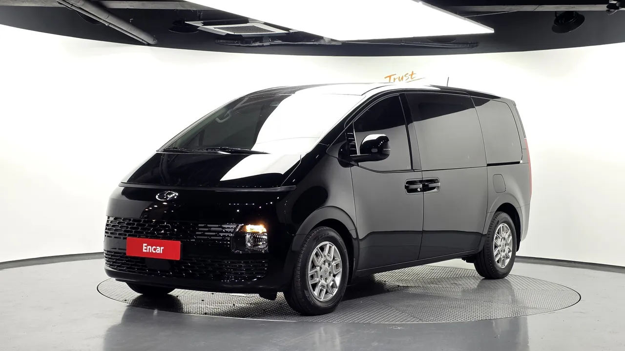 2023 Hyundai Staria L3.5 Cargo 5-Seater