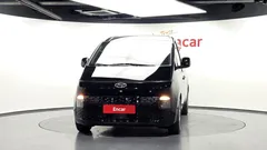 2023 Hyundai Staria L3.5 Cargo 5-Seater — фото 3