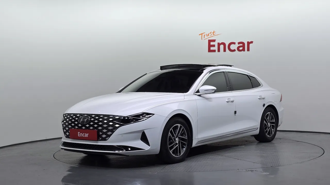 2023 Hyundai Grandeur 3.0 LPi Rent Car