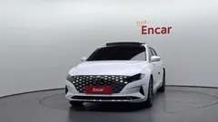 2023 Hyundai Grandeur 3.0 LPi Rent Car — фото 3