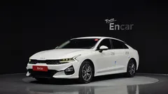 2022 Kia K5 2.0 LPI(Renter car) — фото 1