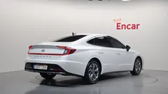2022 Hyundai Sonata 2.0 — фото 2
