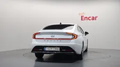 2022 Hyundai Sonata 2.0 — фото 4