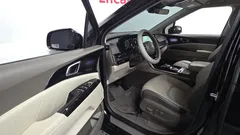 2023 Kia Carnival Gasoline 9-Seater Hi-Limousine — фото 10