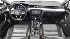 2022 Volkswagen Passat 2.0 TDI Prestige — фото 14