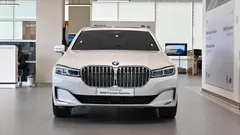 2022 BMW 7-Series 740i Design Pure Excellence — фото 3