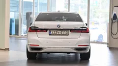 2022 BMW 7-Series 740i Design Pure Excellence — фото 4