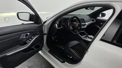 2022 BMW 3-Series 320i M Sport — фото 10