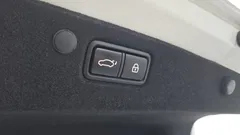 2023 Hyundai Grandeur 3.0 LPi Rent Car — фото 17