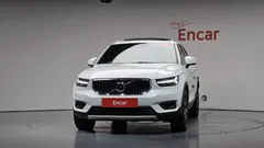 2022 Volvo XC40 B4 Inscription — фото 3