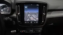2022 Volvo XC40 B4 Inscription — фото 18