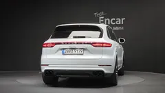 2023 Porsche Cayenne 3.0 PLATINUM EDITION — фото 4