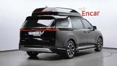 2022 Kia Carnival Gasoline 7-Seater Hi-Limousine — фото 2