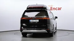 2022 Kia Carnival Gasoline 7-Seater Hi-Limousine — фото 4