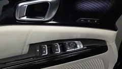 2022 Kia Carnival Gasoline 7-Seater Hi-Limousine — фото 18