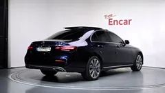 2022 Mercedes-Benz E-Class E450 4MATIC Exclusive — фото 2