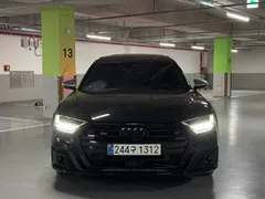 2020 Audi S8 4.0 TFSI Quattro LWB — фото 3