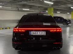 2020 Audi S8 4.0 TFSI Quattro LWB — фото 4