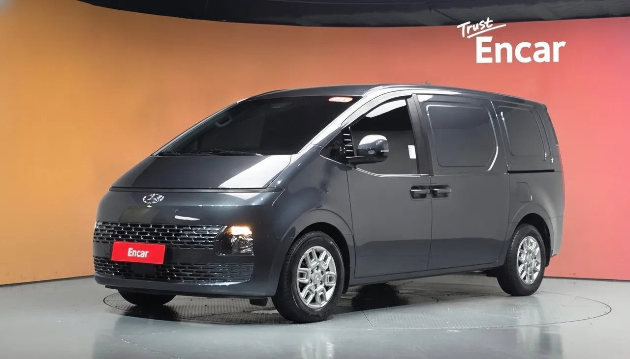 2023 Hyundai Staria Cargo 3-Seater