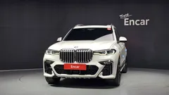2021 BMW X7 xDrive 40i M Sport 6STR, белый — фото 3