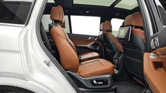 2021 BMW X7 xDrive 40i M Sport 6STR, белый — фото 12