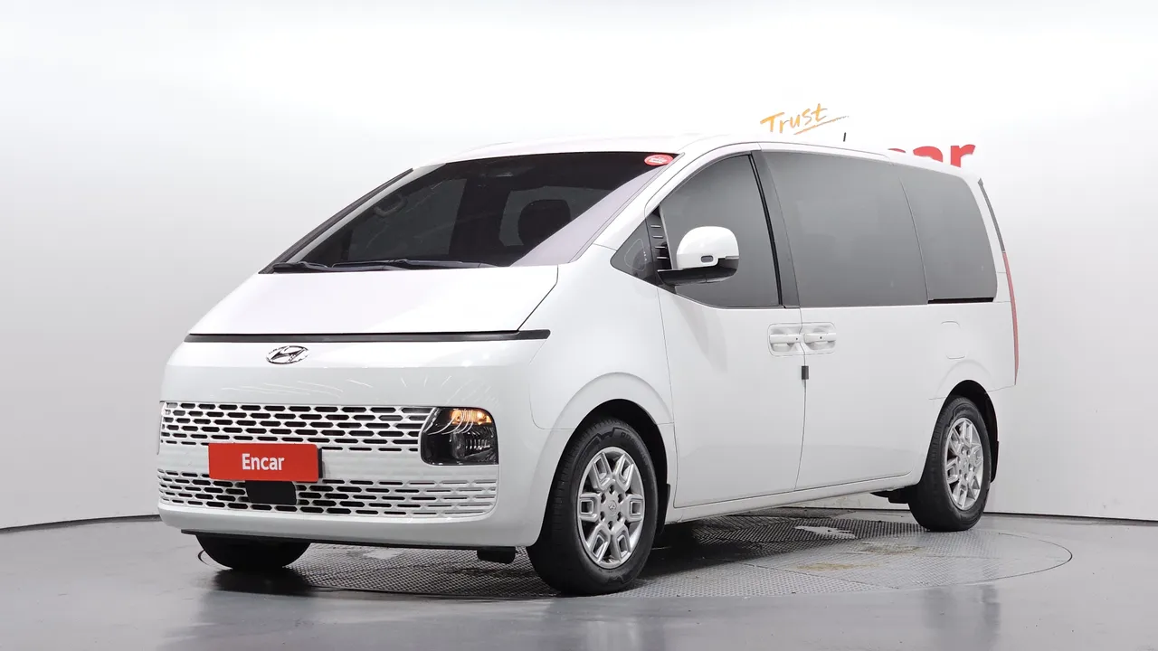 2022 Hyundai Staria Tourer 9-Seater