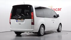 2022 Hyundai Staria Tourer 9-Seater — фото 2