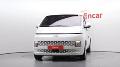 2022 Hyundai Staria Tourer 9-Seater — фото 3