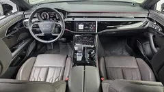 2022 Audi A8 55 TFSI Quattro Premium LWB — фото 7
