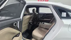 2023 Kia K8 2.5 Gasoline 2WD — фото 11