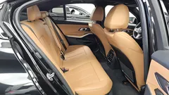 2022 BMW 3-Series 320d M Sport — фото 12