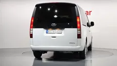 2023 Hyundai Staria Cargo 5-Seater — фото 4