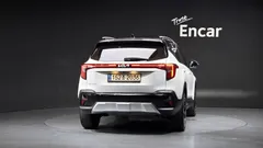 2023 Kia Seltos Gasoline 1.6 Turbo 2WD, белый — фото 4
