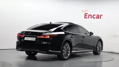 2021 Lexus LS 3.5 Platinum AWD, чёрный — фото 2