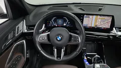2024 BMW X1 xDrive 20i M Sport, серо-серебристый — фото 13