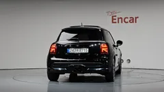 2022 Mini Cooper Classic Launch Pack — фото 4