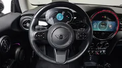 2022 Mini Cooper Classic Launch Pack — фото 13