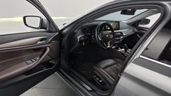 2023 BMW 5-Series 530i Luxury — фото 10