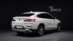 2022 BMW X4 xDrive20i xLine — фото 2