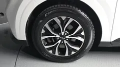 2023 Kia Carnival Diesel 9-Seater Prestige — фото 5