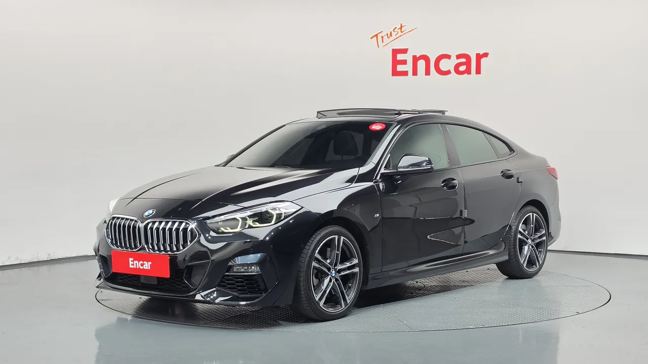 2024 BMW 2-Series 220i M Sports