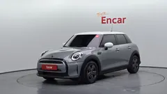 2023 Mini Cooper 5Door Classic — фото 1