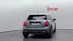 2023 Mini Cooper 5Door Classic — фото 4