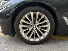 2023 BMW 5-Series 520i Luxury — фото 19