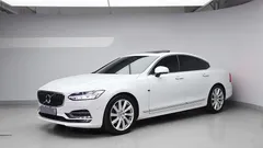 2023 Volvo S60 B5 Ultimate Bright — фото 2