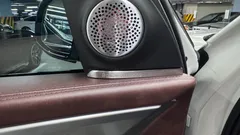2023 BMW XM 4.4, белый — фото 20