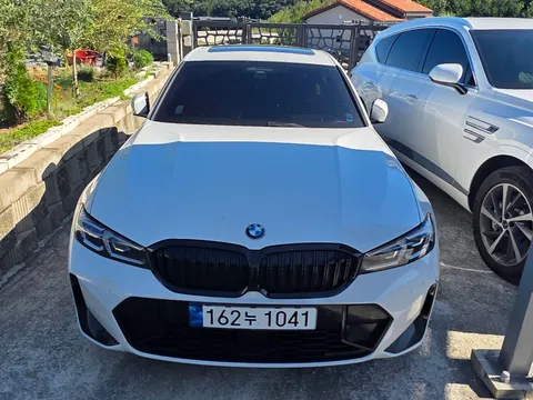 2023 BMW 3-Series 320i M Sport